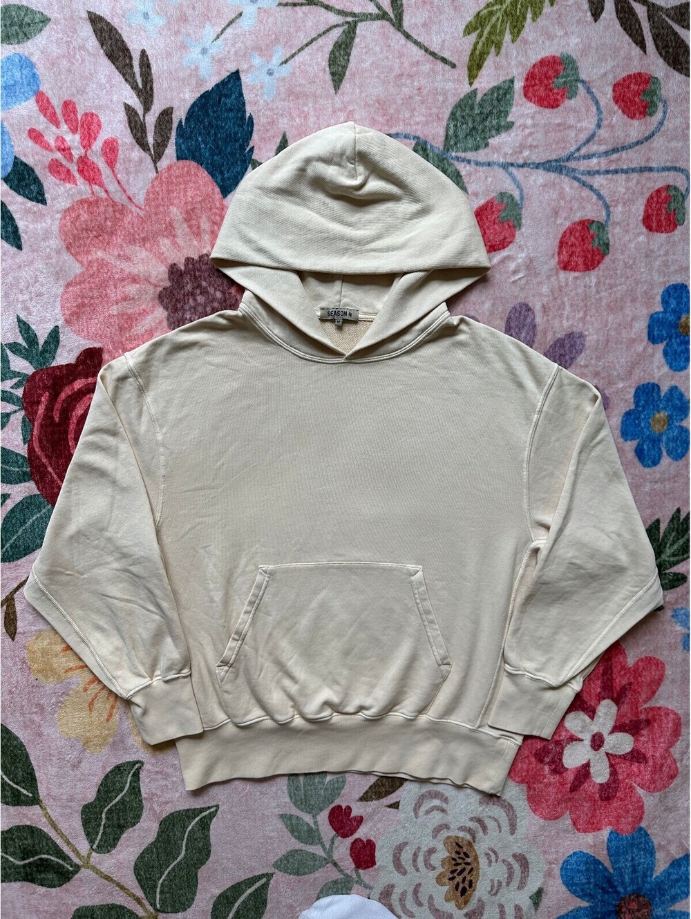 Yeezy Season 4 Hoodie Light Sand Size M